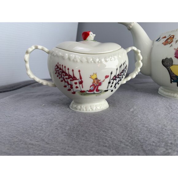 Disney Alice In Wonderland Porcelain Tea Set Teapot Sugar Bowl & Creamer Danby M - Picture 3 of 16